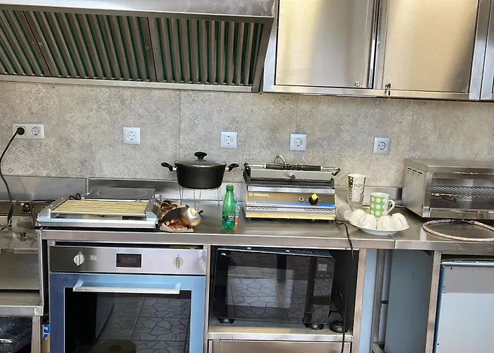 Jasmine Penzion Potos